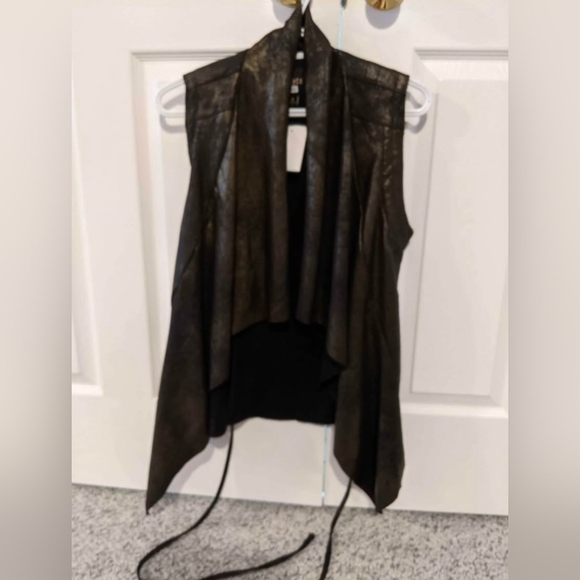 🔷Bagatelle Women's (Medium) Brown Faux Suede Leather Vest With Waterfall Collar - Picture 2 of 5